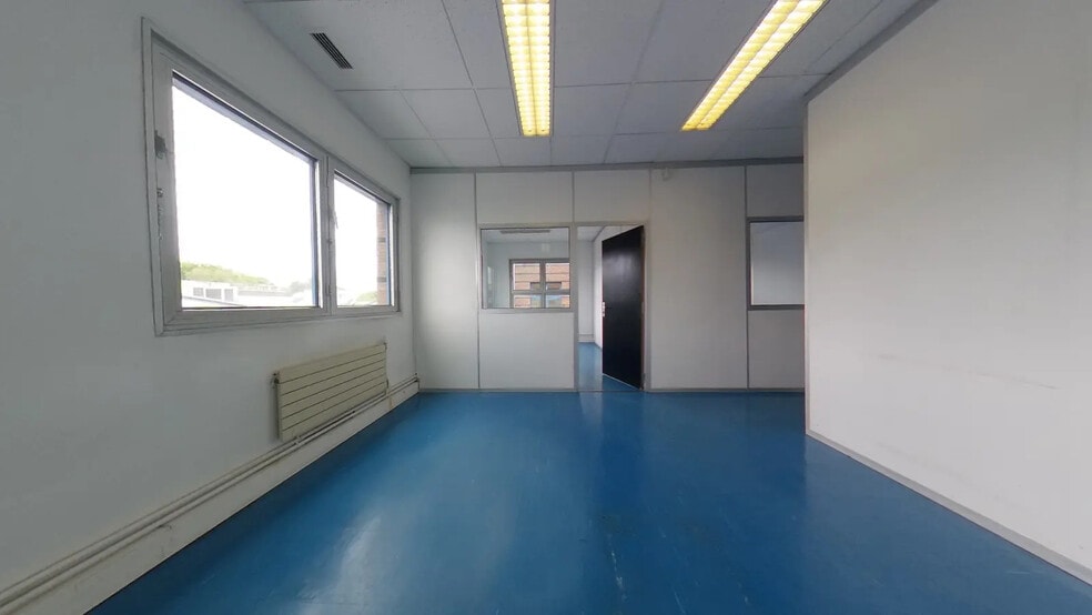 7 Boulevard Georges Méliès, Villiers-sur-Marne à louer - Photo de l’immeuble – Image 3 sur 17