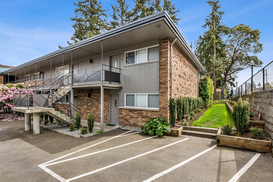 255 SW 154th St, Burien, WA à vendre - Photo de l’immeuble – Image 2 sur 9