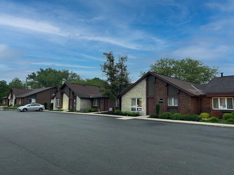 1251 Nilles Rd, Fairfield, OH à vendre - Photo de l’immeuble – Image 2 sur 25