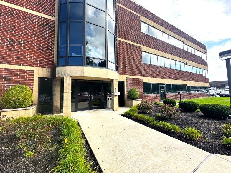 6601 Centerville Business Pky, Centerville, OH à louer - Photo de l’immeuble – Image 3 sur 11