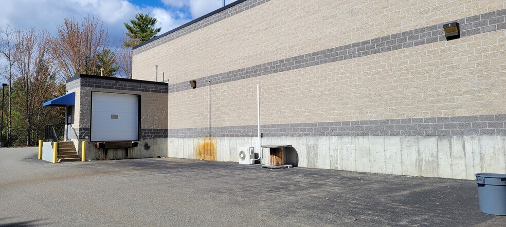 33 Constitution Dr, Hudson, NH à vendre - Photo de l’immeuble – Image 2 sur 13