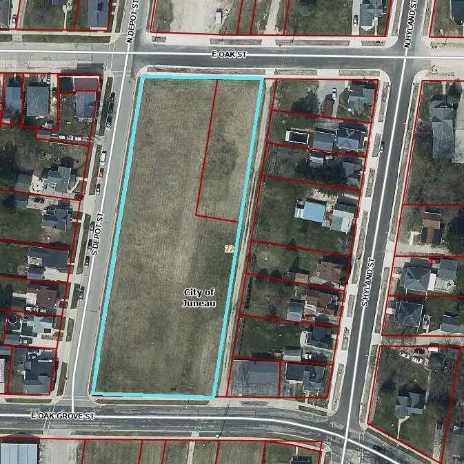 Oak Grove Street, Juneau, WI à vendre Photo principale– Image 1 sur 2