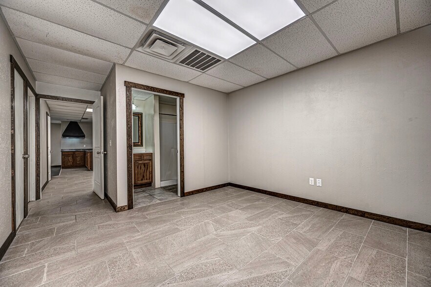 116 N 2nd St, Noble, OK à louer - Photo intérieure – Image 3 sur 22