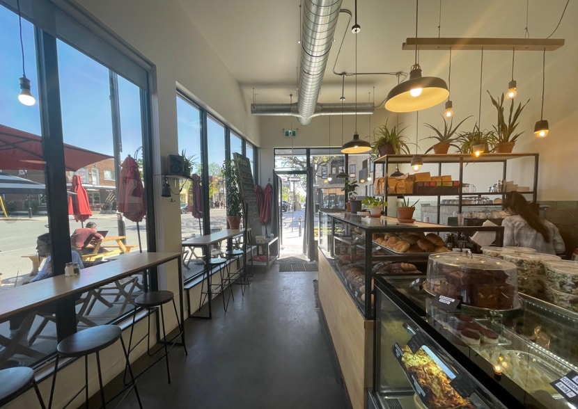 751 Rue Jarry E, Montréal, QC à vendre - Photo intérieure – Image 2 sur 16