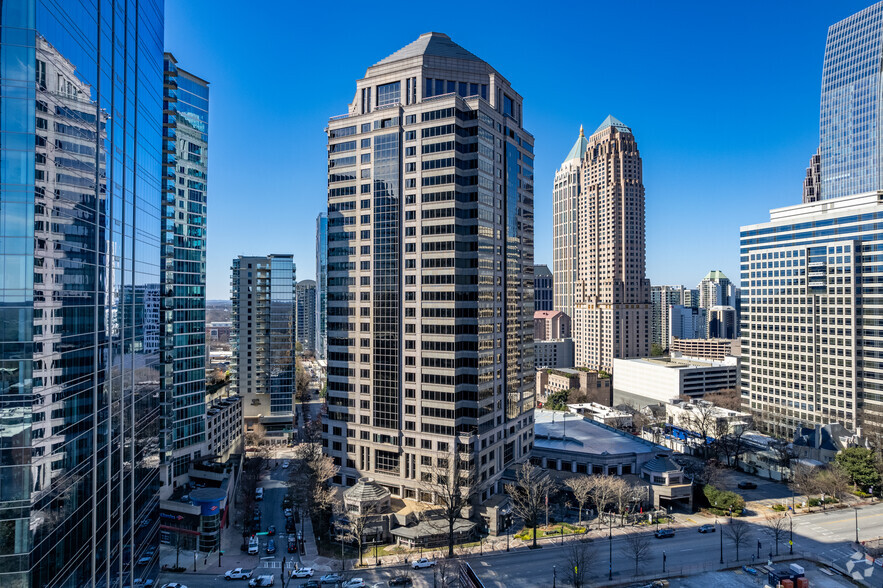 1100 Peachtree St Ne, Atlanta, GA à louer - Photo de l’immeuble – Image 1 sur 29