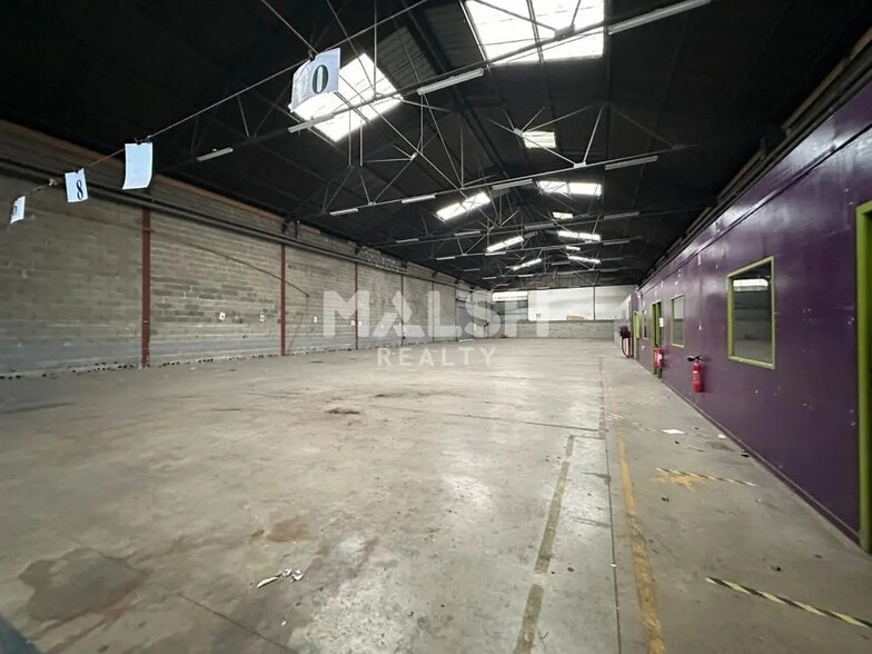 Bureau dans Vénissieux à louer - Photo intérieure – Image 2 sur 10