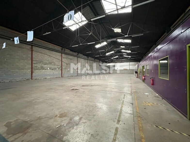 Bureau dans Vénissieux à louer - Photo intérieure – Image 3 sur 9