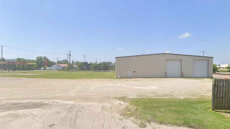 3727 N Broadway Ave, Muncie, IN à vendre - Photo de l’immeuble – Image 3 sur 5