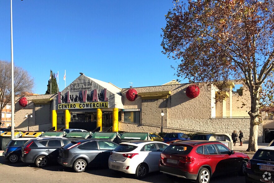 Avenida Castilla, 6, Alcalá de Henares, Madrid à vendre - Photo de l’immeuble – Image 2 sur 4