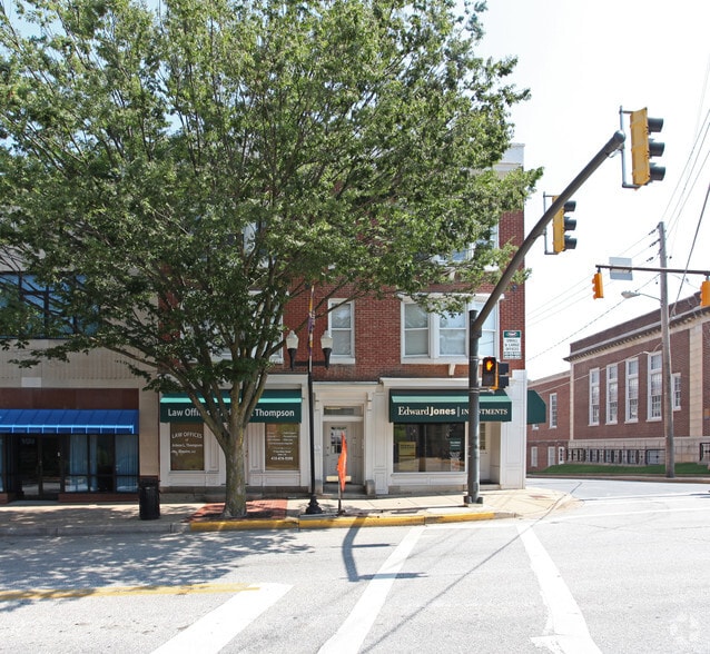 77-81 E Main St, Westminster, MD à louer - Photo de l’immeuble – Image 3 sur 3