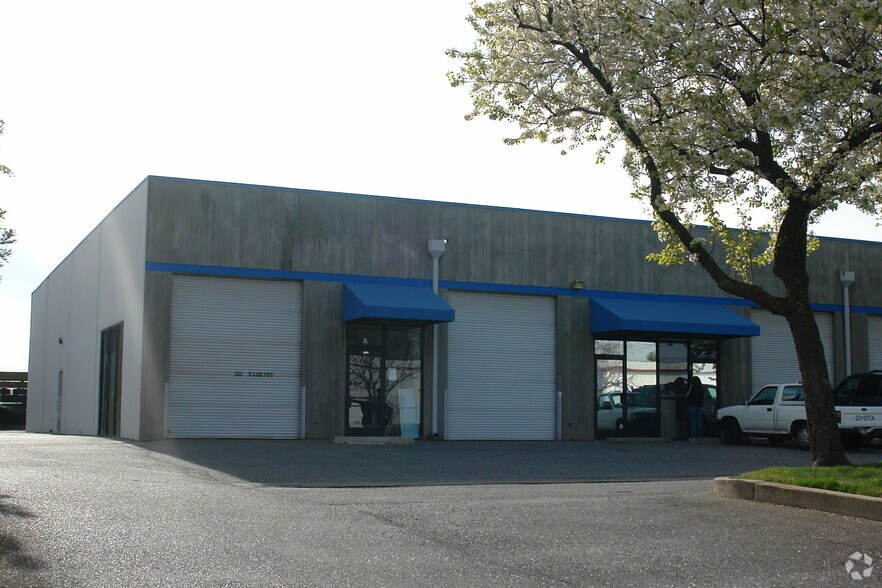 4300 Anthony Ct, Rocklin, CA à louer - Photo de l’immeuble – Image 3 sur 3
