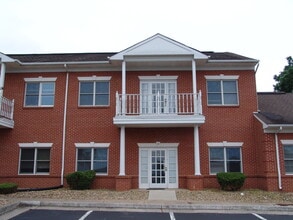 370 Neff Ave, Harrisonburg, VA à louer Photo de l’immeuble– Image 1 sur 3