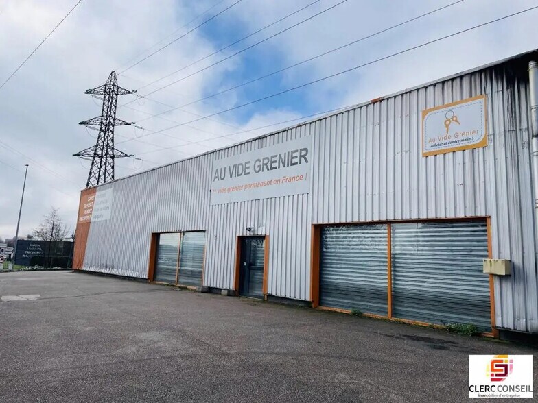 Local d’activités dans Évreux à louer - Photo de l’immeuble – Image 1 sur 7