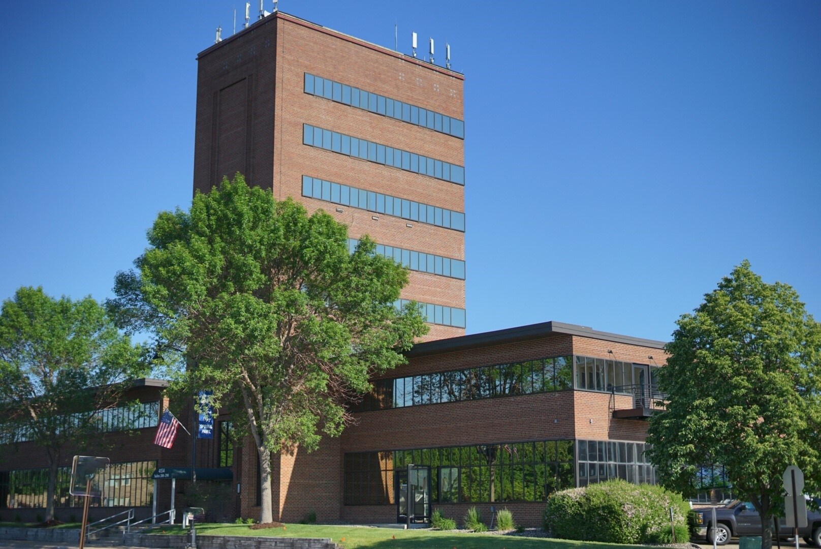 4144-4284 Shoreline Dr, Spring Park, MN à louer Photo principale– Image 1 sur 2