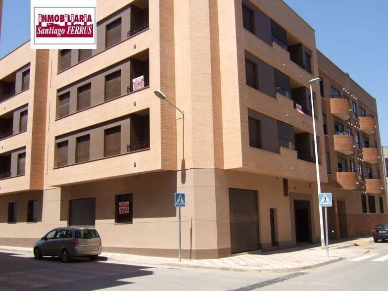 Local commercial dans Almussafes à louer - Photo de l’immeuble – Image 1 sur 3