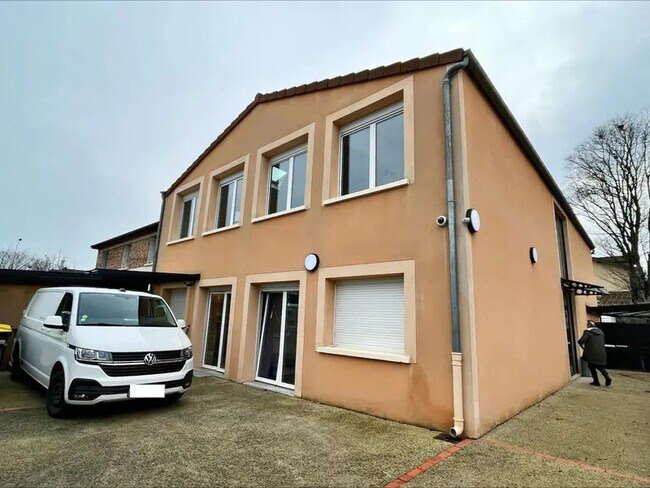 Plus de détails pour Bureau à vendre