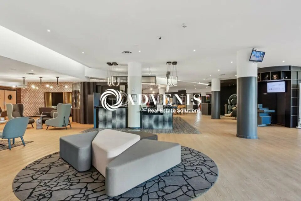 Bureau dans Noisy-le-Grand à louer Photo de l’immeuble– Image 1 sur 10