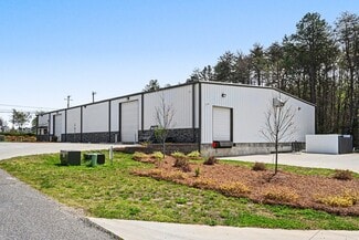 Plus de détails pour 215 Irvan Ct NW, Concord, NC - Local d'activités à louer