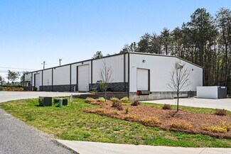 Plus de détails pour 215 Irvan Ct NW, Concord, NC - Local d'activités à louer