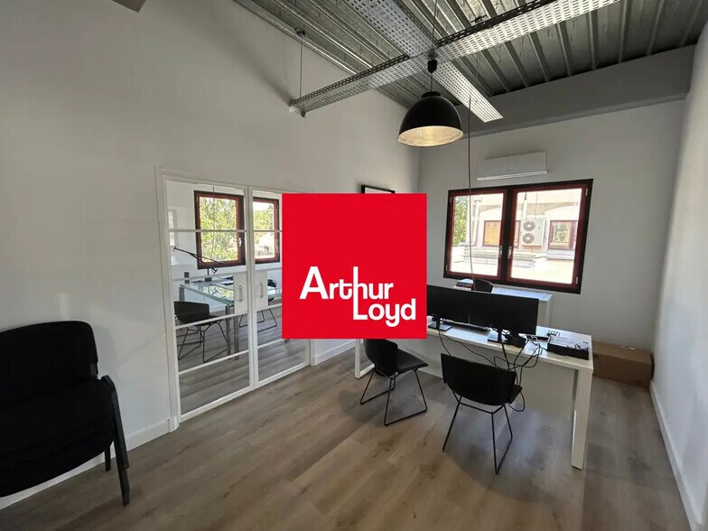 Bureau dans Aubagne à louer - Photo de l’immeuble – Image 1 sur 6