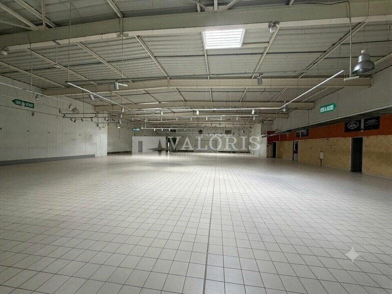 33-35 Avenue Des Allobroges, Romans-sur-Isère à vendre - Photo intérieure – Image 2 sur 4