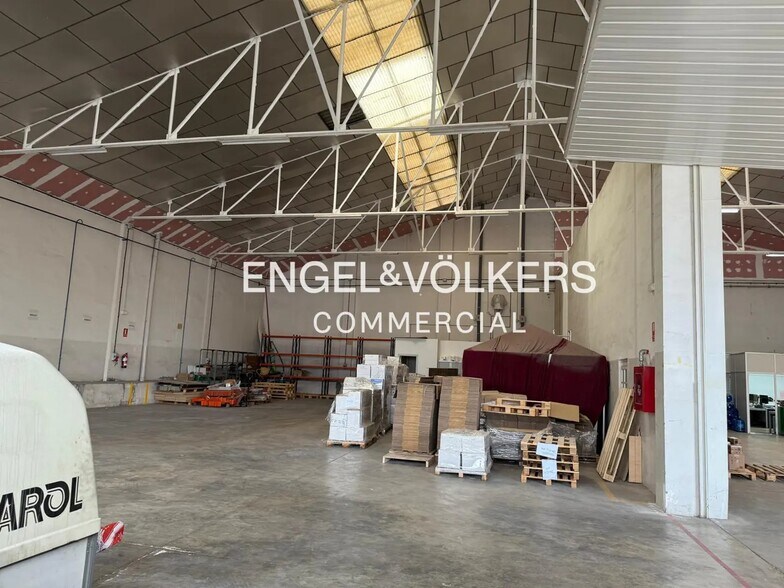 Industriel/Logistique dans Sabadell, Barcelona à vendre - Photo de l’immeuble – Image 2 sur 6