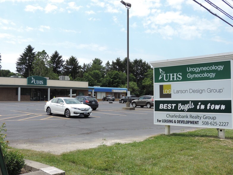 8836 State Route 434, Apalachin, NY à louer - Photo de l’immeuble – Image 2 sur 6