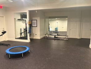 3930 Naaman School Rd, Garland, TX à louer Photo intérieure– Image 2 sur 3