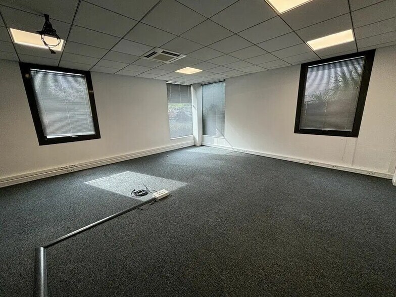 Bureau dans Mérignac à louer - Photo de l’immeuble – Image 2 sur 11