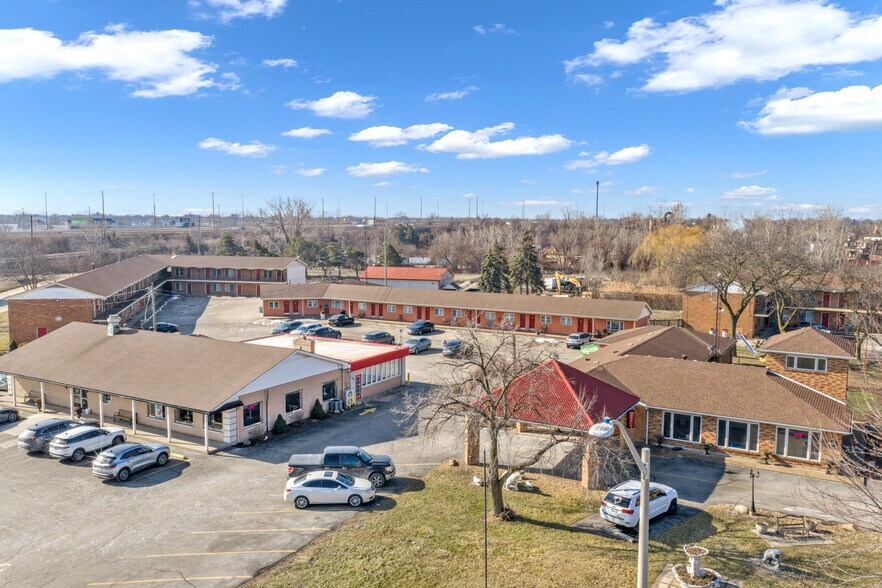 2889 Howard Av, Windsor, ON à vendre - Aérien – Image 3 sur 58
