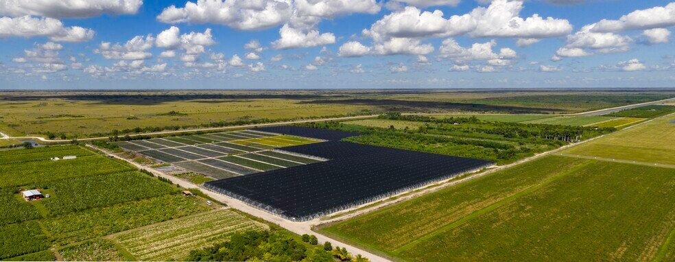 227th Ave, Homestead, FL à vendre - Aérien – Image 1 sur 8