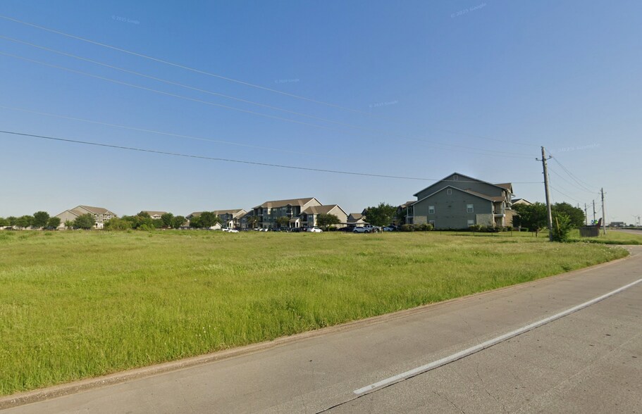 10600-10700 South Fwy, Fort Worth, TX à vendre - Photo de l’immeuble – Image 3 sur 8