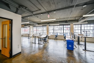 1001 SE Water Ave, Portland, OR à louer Photo intérieure– Image 1 sur 11