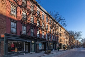 Plus de détails pour 413 Bleecker St, New York, NY - Local commercial à louer