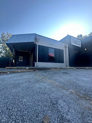 Plus de détails pour 7716 N Main St, Jonesboro, GA - Local commercial à vendre