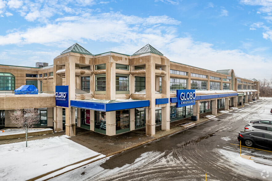 2560-2590 Boul Daniel-Johnson, Laval, QC à louer - Photo de l’immeuble – Image 1 sur 10