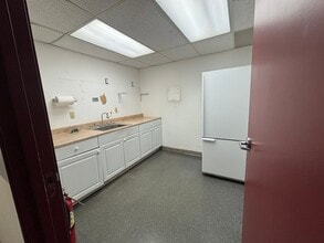 185 New Boston St, Woburn, MA à louer Photo intérieure– Image 1 sur 18