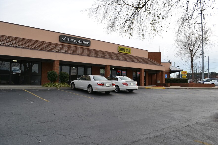 5929-5947 Jimmy Carter Blvd, Norcross, GA à louer - Photo de l’immeuble – Image 3 sur 6