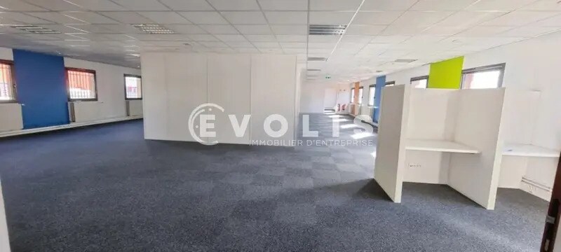 Bureau dans Torcy à louer - Photo intérieure – Image 2 sur 8