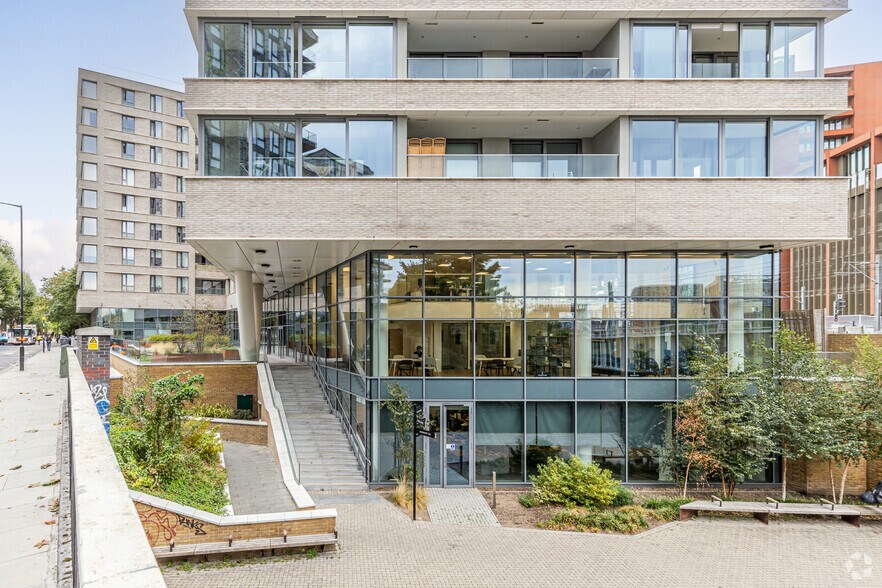 102 Camley St, Londres à louer - Photo de l’immeuble – Image 1 sur 6