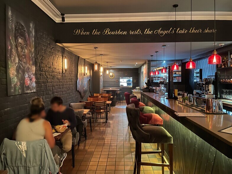 387 Roman Rd, Londres à louer - Photo de l’immeuble – Image 2 sur 8