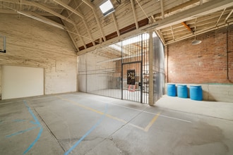 2130-2220 Livingston St, Oakland, CA à louer Photo intérieure– Image 2 sur 4