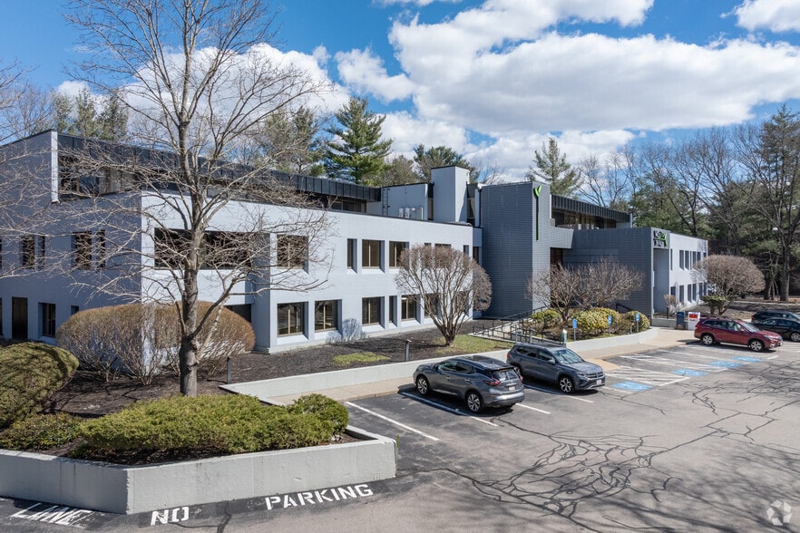 199 Wells Ave, Newton, MA à louer - Photo principale – Image 1 sur 9