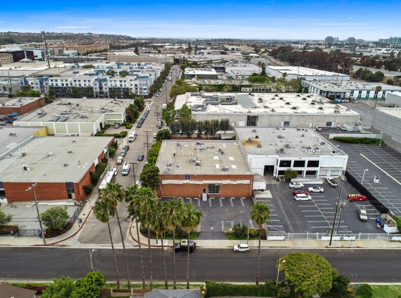 12509-12511 Beatrice St, Los Angeles, CA à louer - Photo de l’immeuble – Image 1 sur 4
