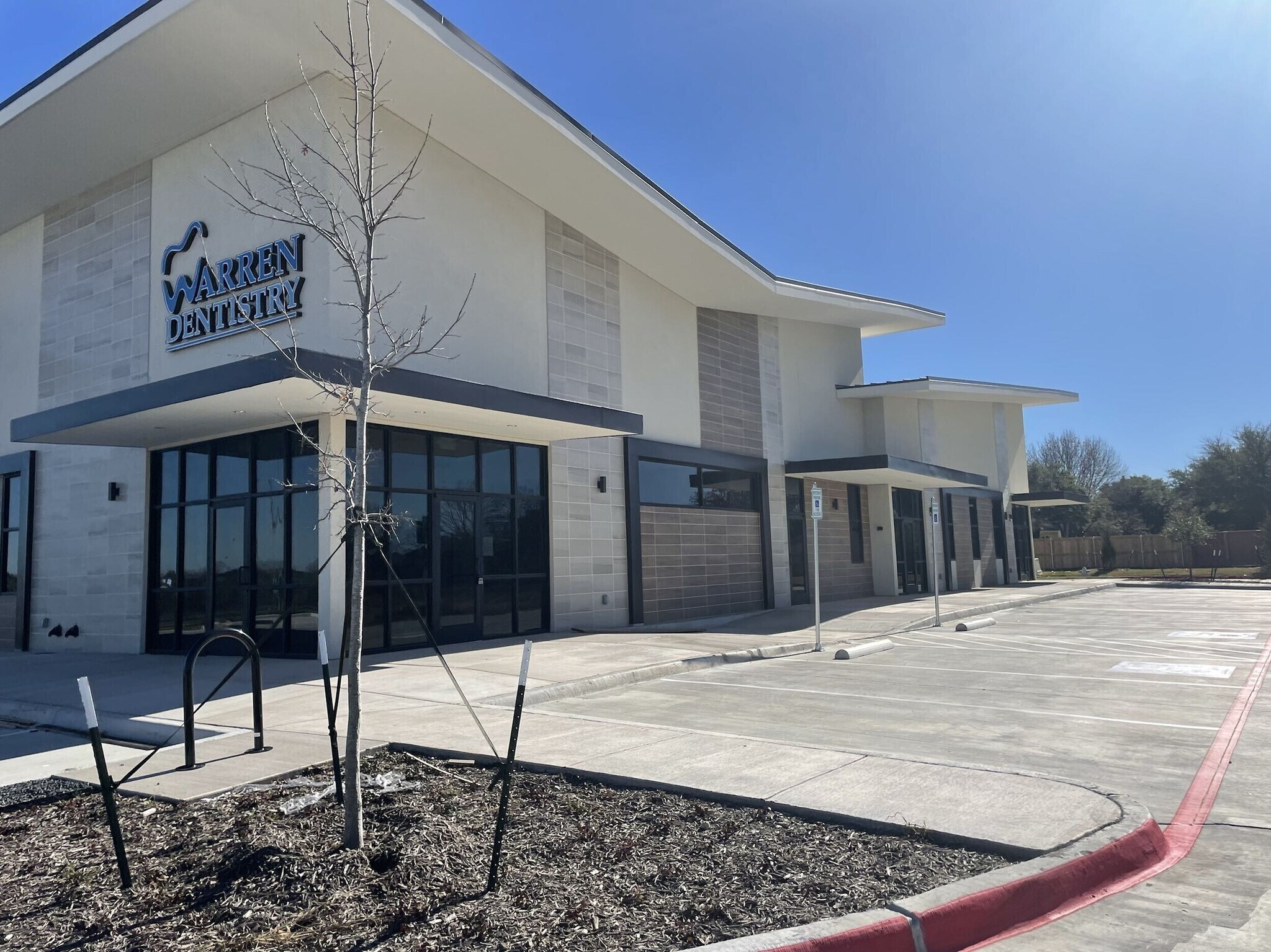 7040 Harris Pky, Fort Worth, TX à louer Photo de l’immeuble– Image 1 sur 8