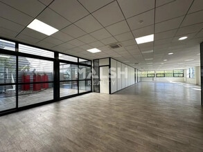 Bureau dans Miribel à louer Photo intérieure– Image 2 sur 4