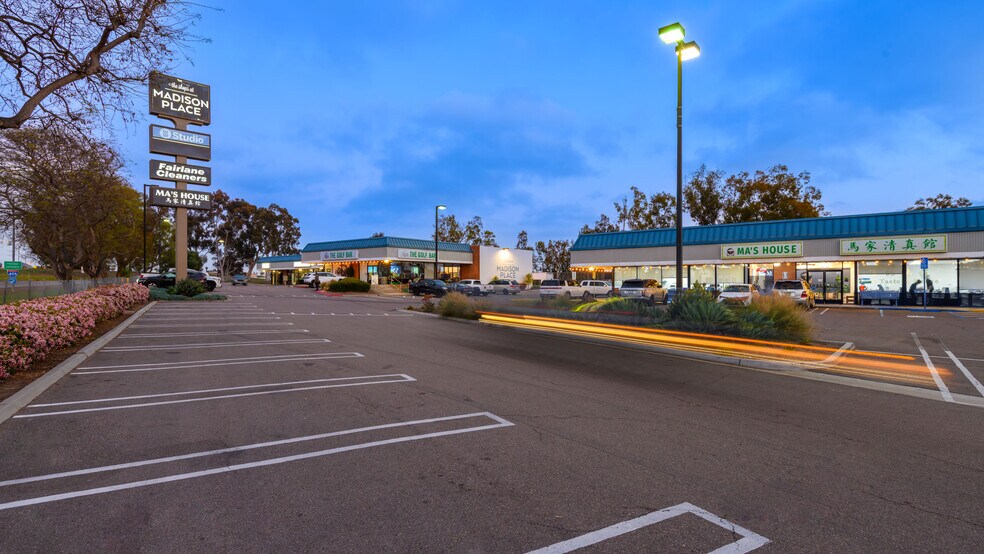 5487-5547 Clairemont Mesa Blvd, San Diego, CA à vendre - Photo de l’immeuble – Image 3 sur 23