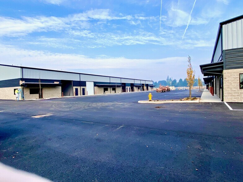 11413 NE 126th St, Vancouver, WA à louer - Photo de l’immeuble – Image 3 sur 6