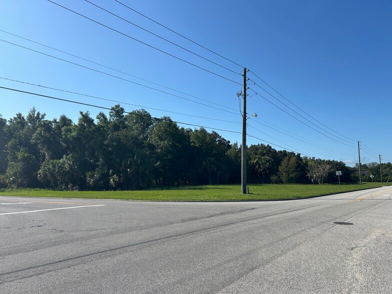 2.96 Acres Land For 34 Multifamily Units portefeuille de 3 biens à vendre sur LoopNet.fr - Photo de l’immeuble – Image 3 sur 5