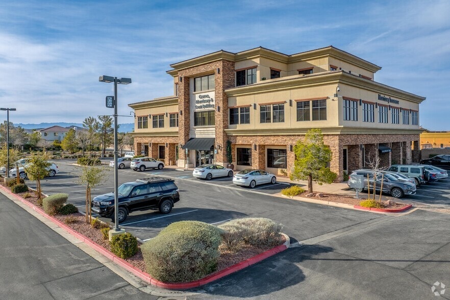 11920 Southern Highlands Pky, Las Vegas, NV à louer - Photo de l’immeuble – Image 2 sur 4